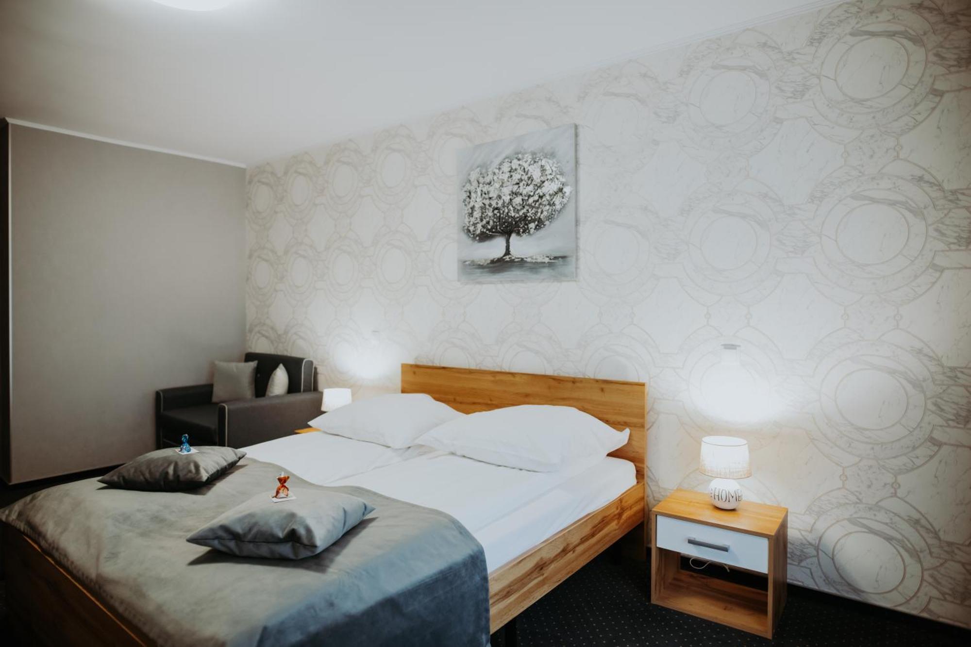 Cisnădie Hotel Epic Centrum מראה חיצוני תמונה